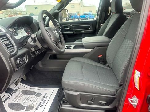 New 2026 RAM 2500 Big Horn AWD/4WD image 17