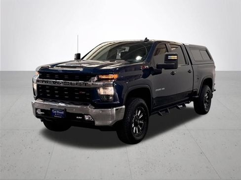 Used 2022 Chevrolet Silverado 2500 LT w/ All Star Edition AWD/4WD image 2