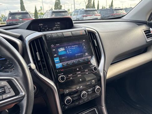 Used 2019 Subaru Ascent Limited image 3