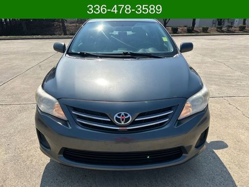 Used 2013 Toyota Corolla LE image 8