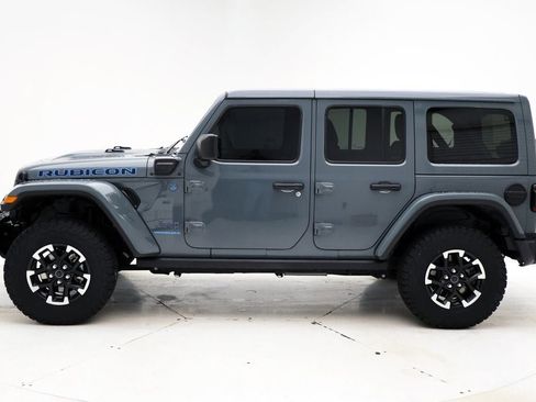 Used 2024 Jeep Wrangler Unlimited Rubicon 4xe image 5