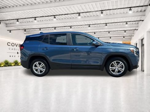 Used 2024 GMC Terrain SLE FWD image 11