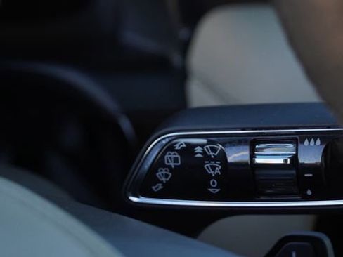 Used 2023 Lincoln Aviator Reserve w/ Equipment Group 201A image 32