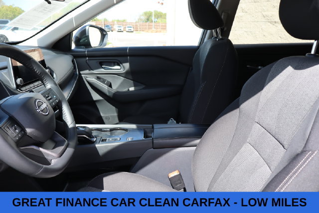 Used 2026 Nissan Rogue SV FWD image 13