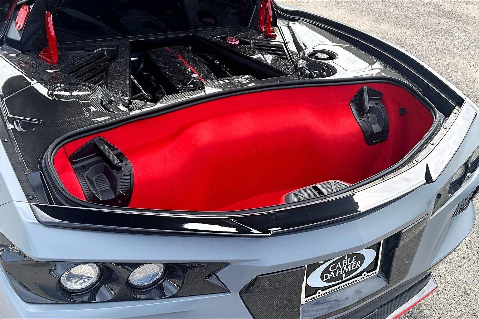 Used 2024 Chevrolet Corvette Stingray Preferred Cpe w/ Z51 Performance Package RWD image 3