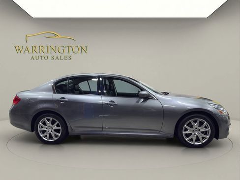 Used 2013 INFINITI G37 w/ Premium Pkg image 8