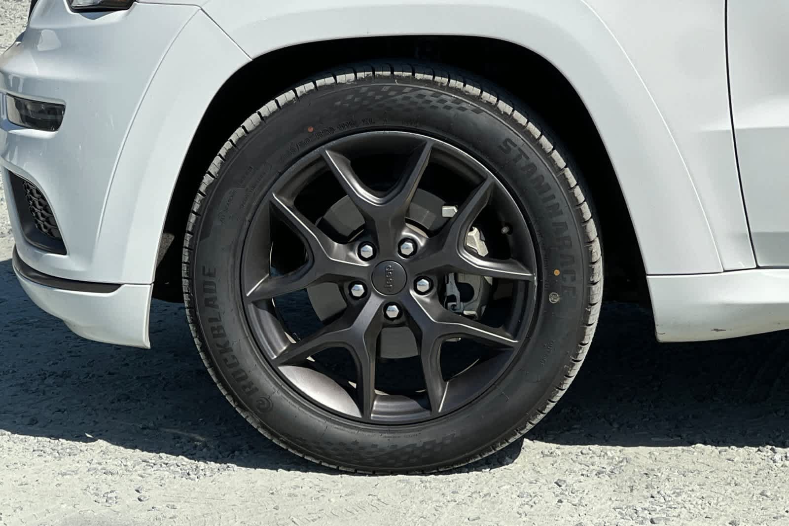 Used 2019 Jeep Grand Cherokee Limited X RWD image 12