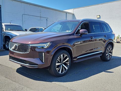 New 2026 Volvo XC90 B5 Core w/ Protection Package Premier AWD/4WD image 3