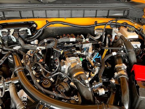 Used 2022 Ford Bronco Outer Banks image 9