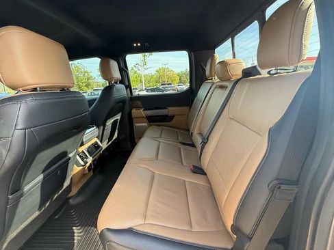 Used 2022 Ford F150 Lariat image 13