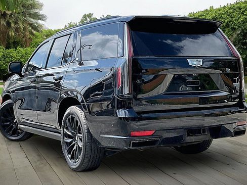 Used 2021 Cadillac Escalade Sport Platinum w/ Heavy-Duty Trailer Package AWD/4WD image 9