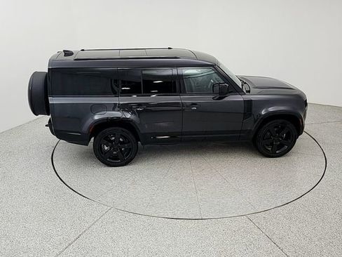 New 2026 Land Rover Defender 130 X-Dynamic SE AWD/4WD image 16