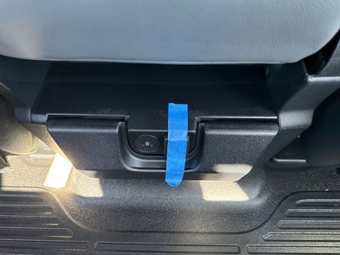 New 2025 Ford F250 XL w/ XL Chrome Package image 22