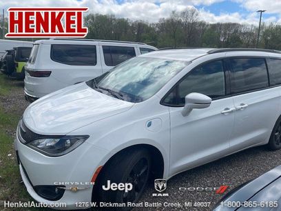 Used 2020 Chrysler Pacifica Limited w/ S Appearance Package