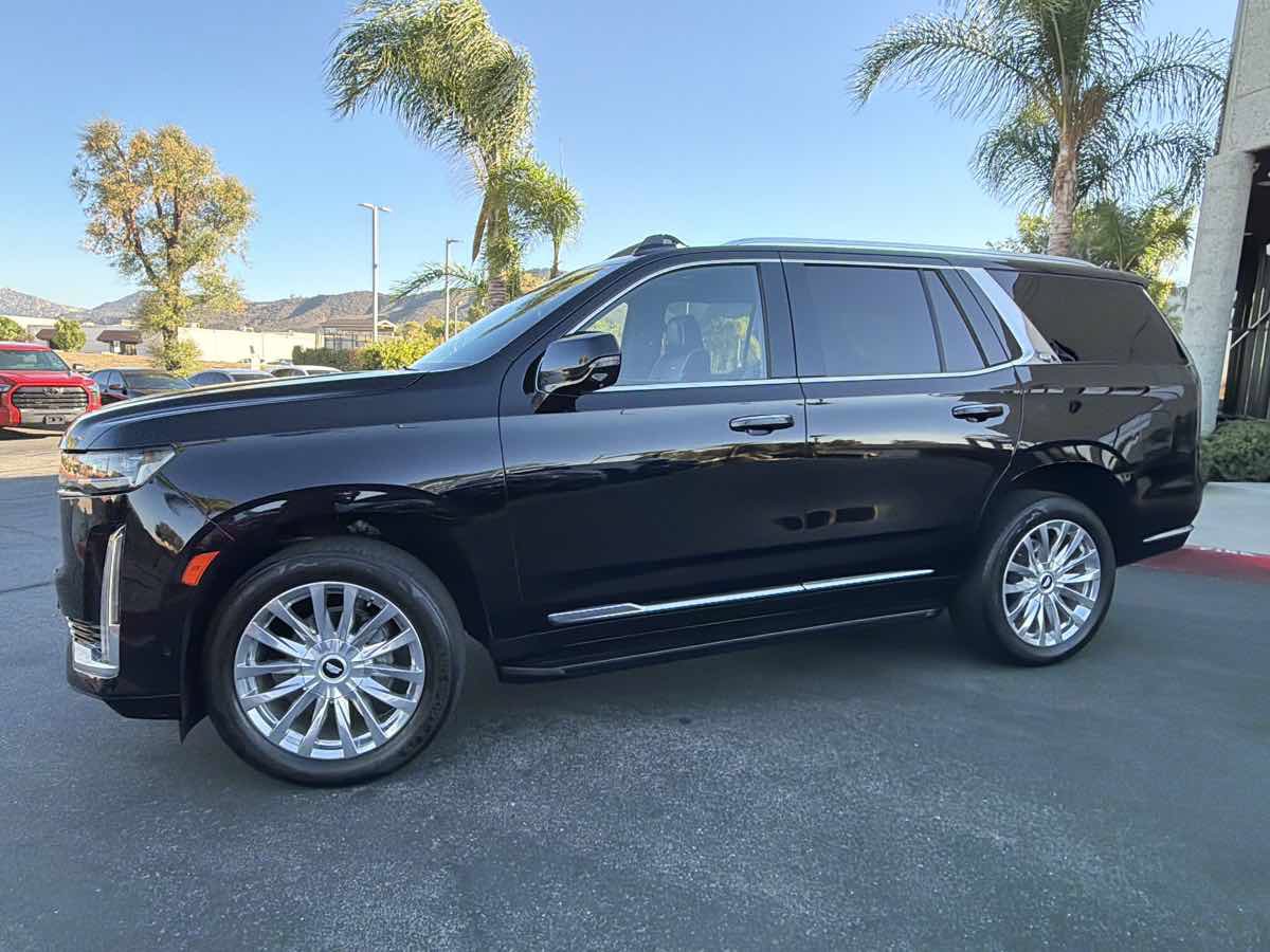 Used 2021 Cadillac Escalade Premium Luxury RWD image 10