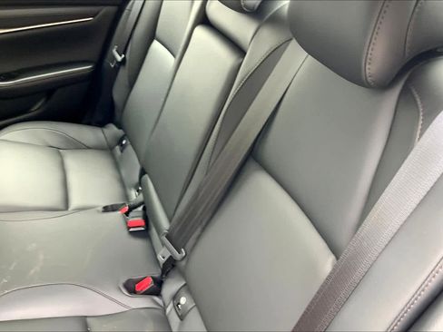Used 2025 MAZDA MAZDA3 s image 17