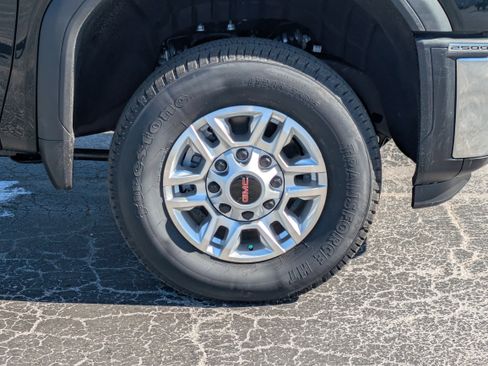 New 2026 GMC Sierra 2500 SLE image 13