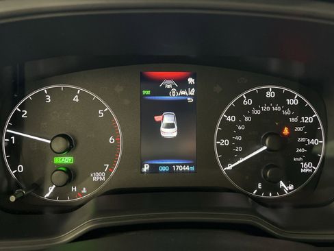Used 2024 Toyota Corolla SE image 14
