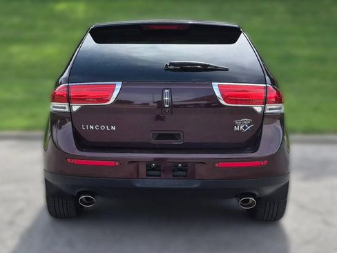Used 2011 Lincoln MKX 2WD w/ 102A Rapid Spec Order Code image 8