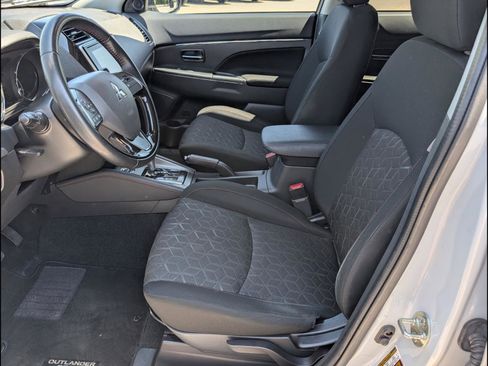 Used 2023 Mitsubishi Outlander Sport LE AWD/4WD image 14