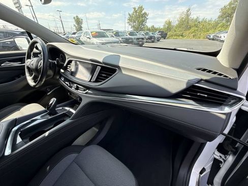 Certified 2021 Buick Enclave Preferred FWD image 27