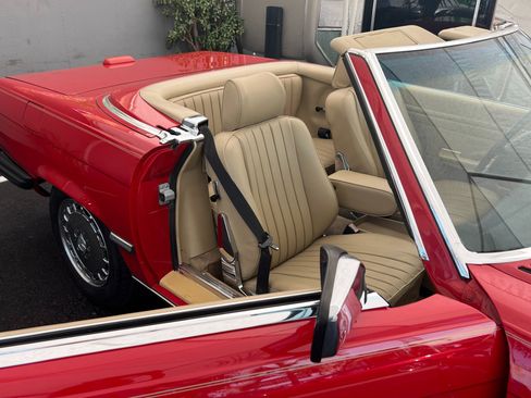 Used 1989 Mercedes-Benz 560 SL image 25