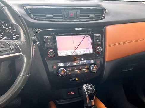 Used 2018 Nissan Rogue SL AWD/4WD image 9