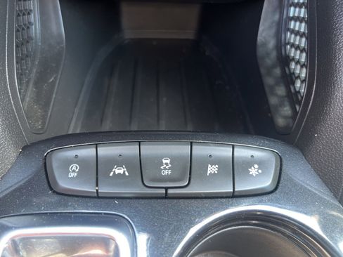 Used 2021 Chevrolet TrailBlazer RS w/ Sun and Liftgate Package FWD image 41
