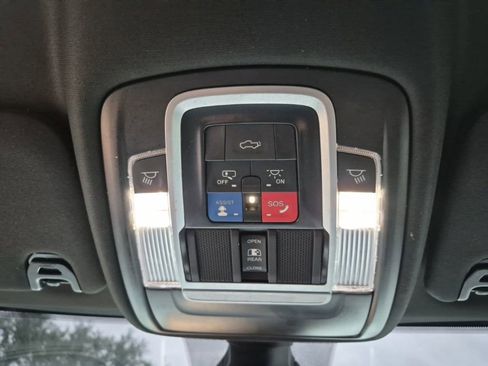 Used 2023 RAM 2500 Laramie AWD/4WD image 41