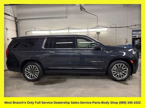 Used 2024 GMC Yukon XL Denali Ultimate w/ LPO, Floor Liner Package image 1