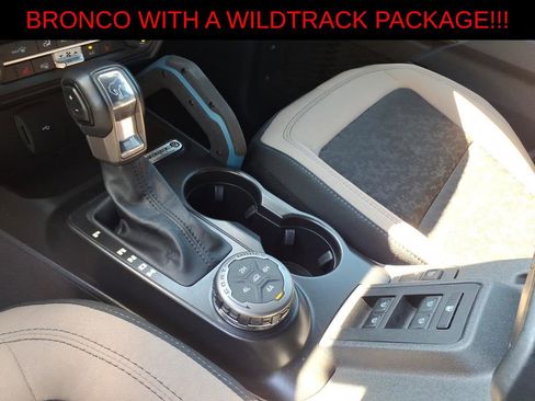 Used 2022 Ford Bronco Wildtrak AWD/4WD image 19