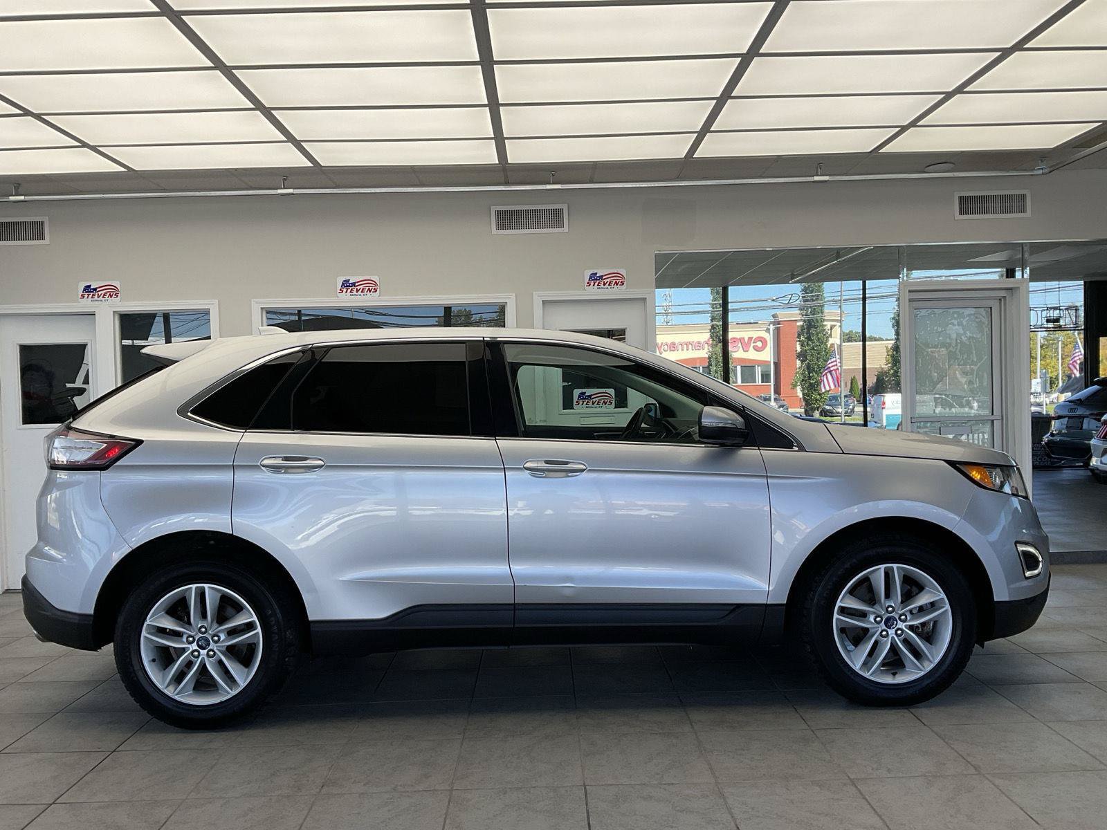 Used 2016 Ford Edge SEL w/ Equipment Group 201A AWD/4WD image 4