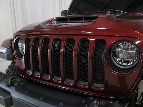 Used 2021 Jeep Wrangler Unlimited Rubicon w/ Xtreme Recon 35" Tire Package AWD/4WD image 33