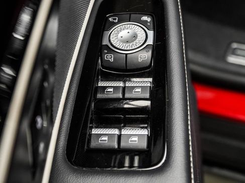 Used 2024 Lincoln Nautilus Reserve AWD/4WD image 35