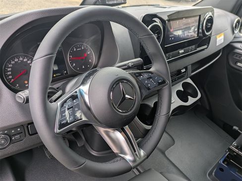 New 2025 Mercedes-Benz Sprinter 2500 image 5
