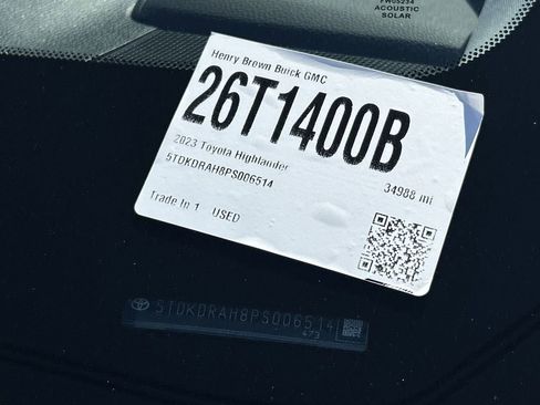 Used 2023 Toyota Highlander XLE image 35