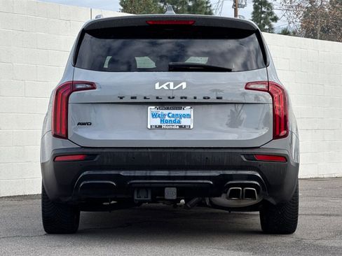 Used 2022 Kia Telluride SX w/ SX Prestige Package image 8