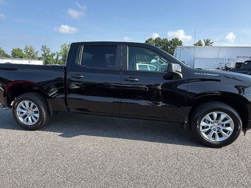 New 2026 Chevrolet Silverado 1500 Custom RWD image 7