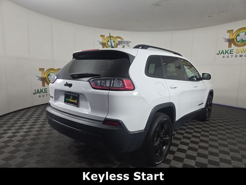 Used 2020 Jeep Cherokee Latitude Plus AWD/4WD image 8