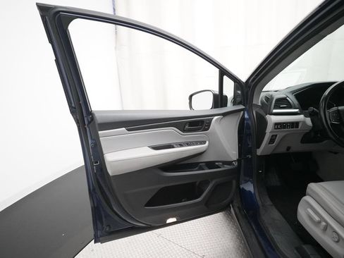 Used 2023 Honda Odyssey EX-L image 29