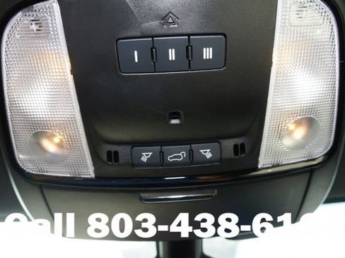Used 2025 Dodge Durango GT RWD image 9