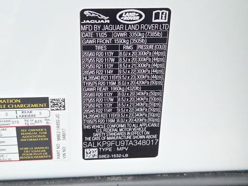 New 2026 Land Rover Range Rover SE image 30