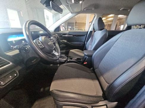 Used 2024 Kia Seltos S FWD image 6