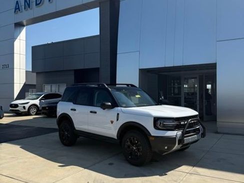 New 2025 Ford Bronco Sport Badlands w/ Sasquatch Badlands Package AWD/4WD image 1