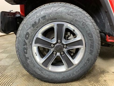 Used 2023 Jeep Wrangler Sahara image 31