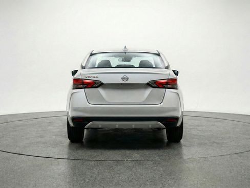 Used 2025 Nissan Versa SV FWD image 7
