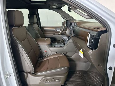 New 2026 GMC Sierra 3500 Denali w/ Denali Reserve Package AWD/4WD image 30