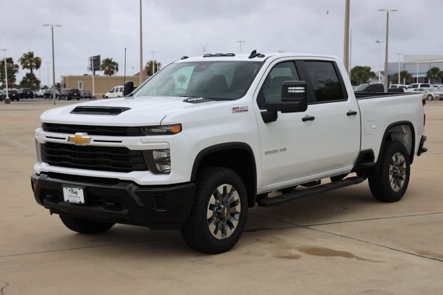 New 2026 Chevrolet Silverado 2500 Custom w/ Custom Value Package AWD/4WD image 3