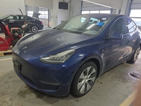 Used 2020 Tesla Model Y Long Range image 2