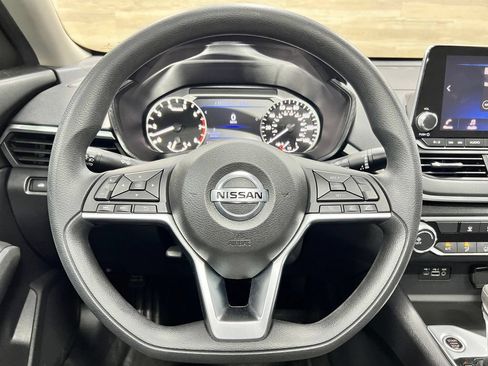 Used 2020 Nissan Altima 2.5 S FWD image 9